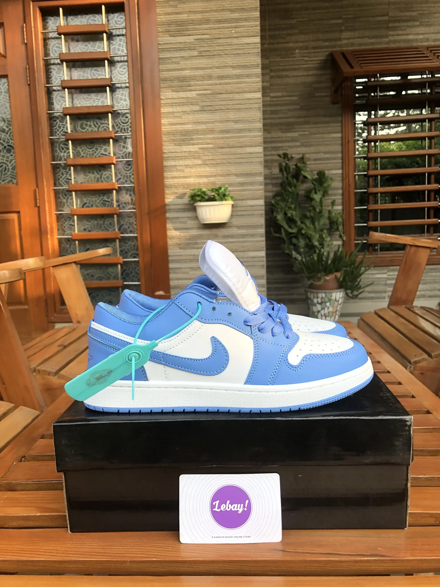 Nike Air Jordan 1 Retro Low UNC